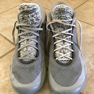 Kd 12 size 12 barely used, grey